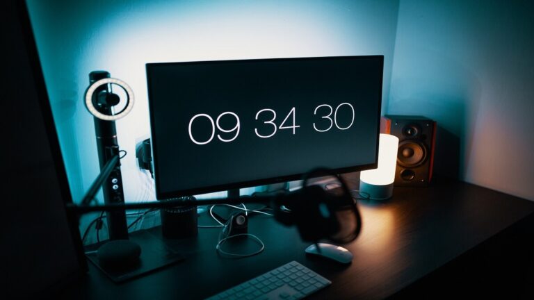 Read more about the article Tech Marvels: Exploring the Latest PC Monitors for Enhanced Visuals