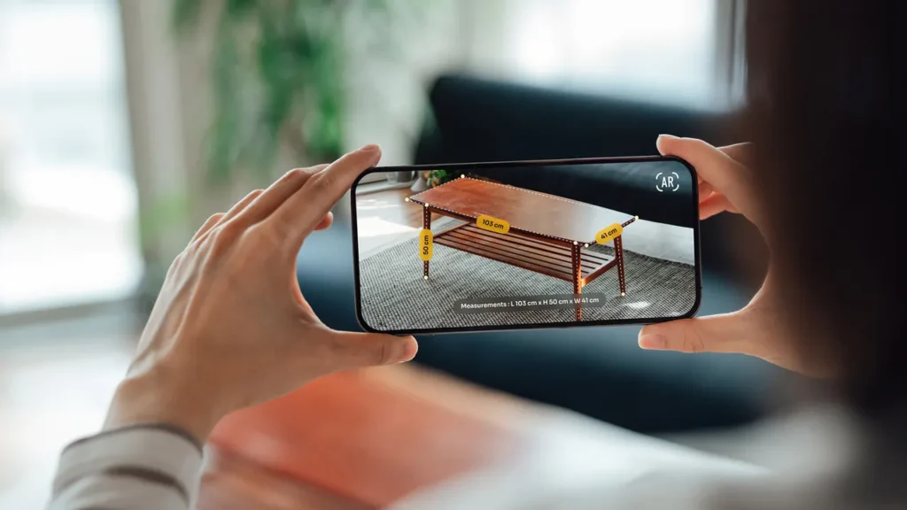 Innovative Displays: Trendy Smartphones Redefining Visual Experiences