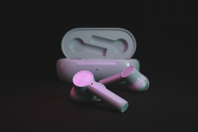 Earphone Trends: What’s Hot and What’s Not in 2024